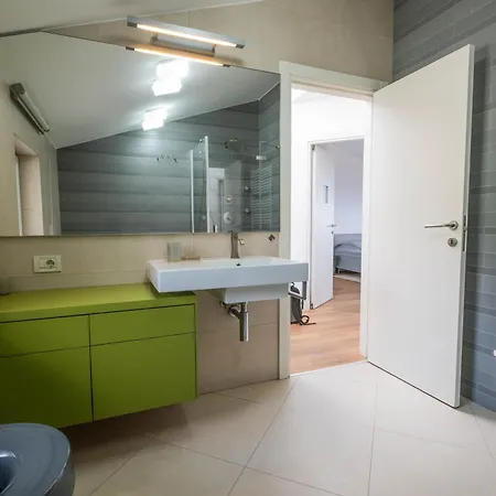 Villa Cerovic Luxury Privacy Pet Friendly