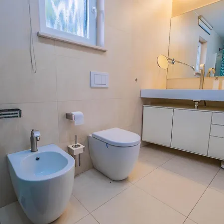 Cerovic Luxury Privacy Pet Friendly Villa *