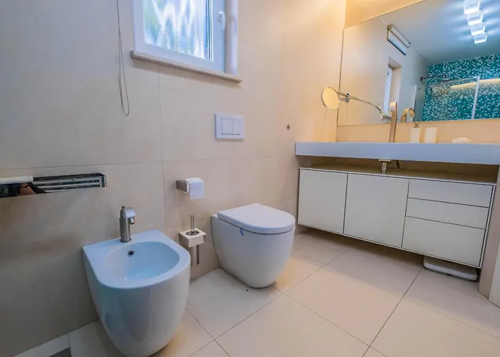 Cerovic Luxury Privacy Pet Friendly Villa *