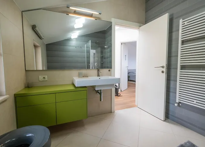 Villa Cerovic Luxury Privacy Pet Friendly
