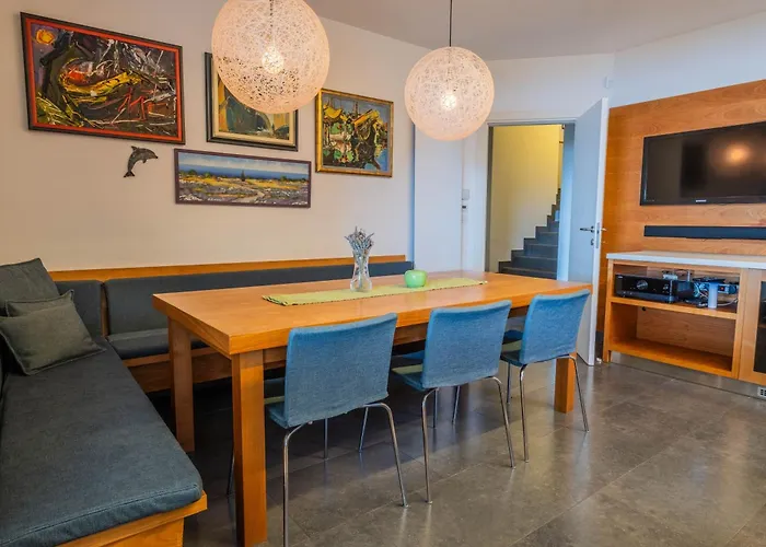 Villa Cerovic Luxury Privacy Pet Friendly Kostrena