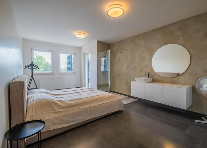 Villa Cerovic Luxury Privacy Pet Friendly