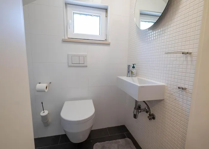 Cerovic Luxury Privacy Pet Friendly