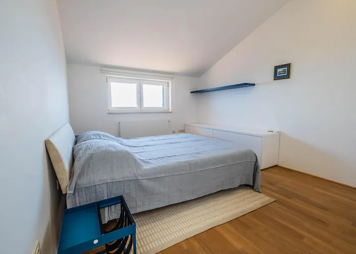 Cerovic Luxury Privacy Pet Friendly